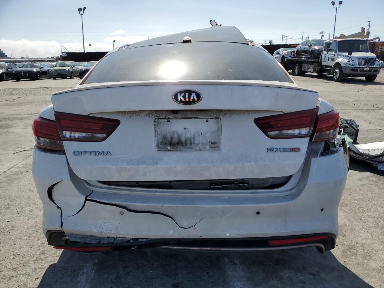 2018 KIA Optima VIN 5XXGW4L25JG207520 Copart auction photo, side / all over damage thumbnail 6