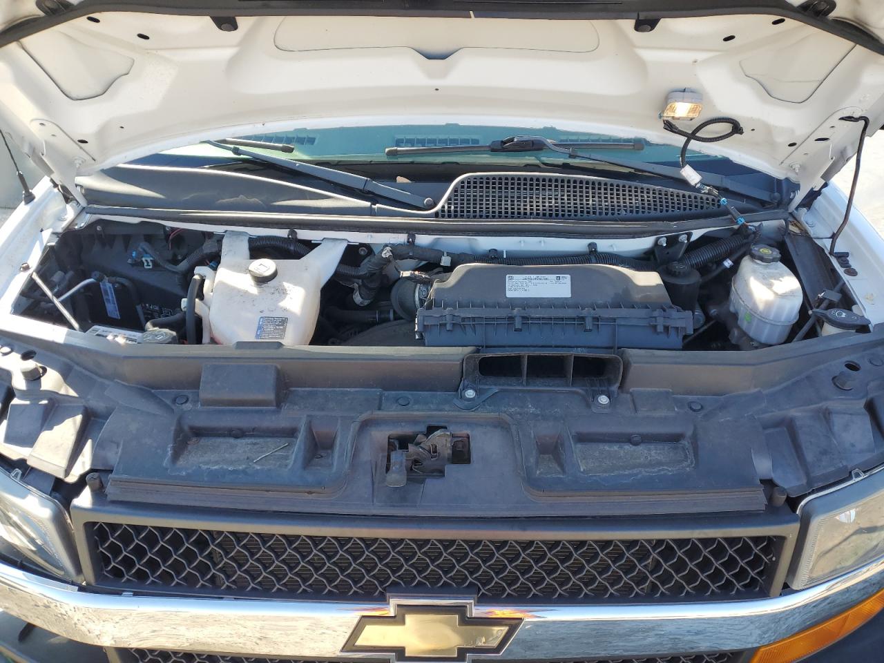 2019 Chevrolet Express VIN 1GAZGPFP2K1145224 Copart auction photo, front end / side damage thumbnail 12