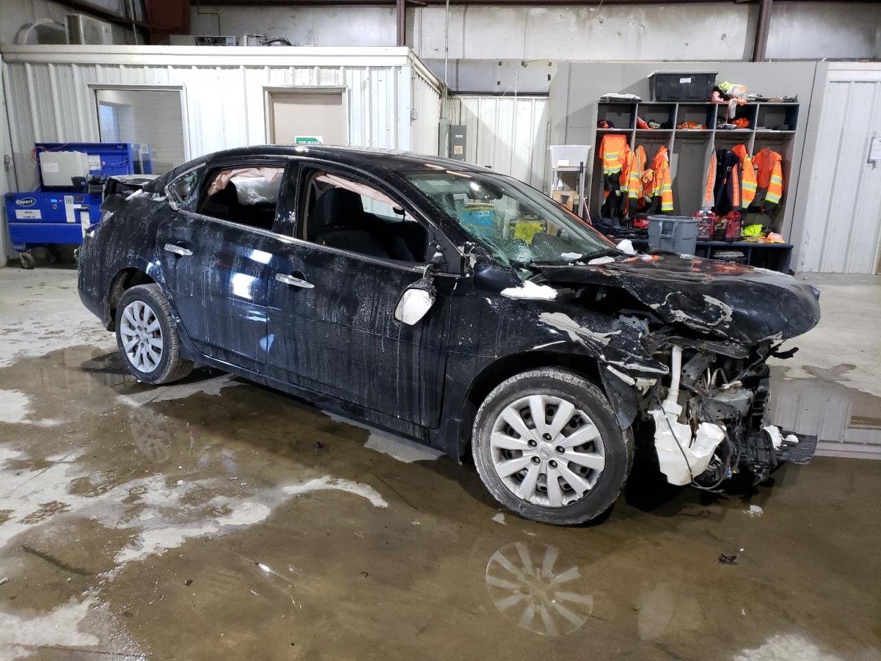 2015 Nissan Sentra VIN 3N1AB7AP2FL690755 Copart auction photo, front end / all over damage thumbnail 4