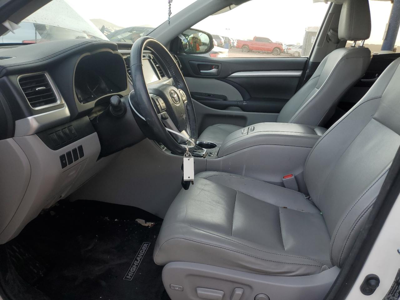 2015 Toyota Highlander VIN 5TDJKRFH3FS132336 Copart auction photo, front end damage thumbnail 7