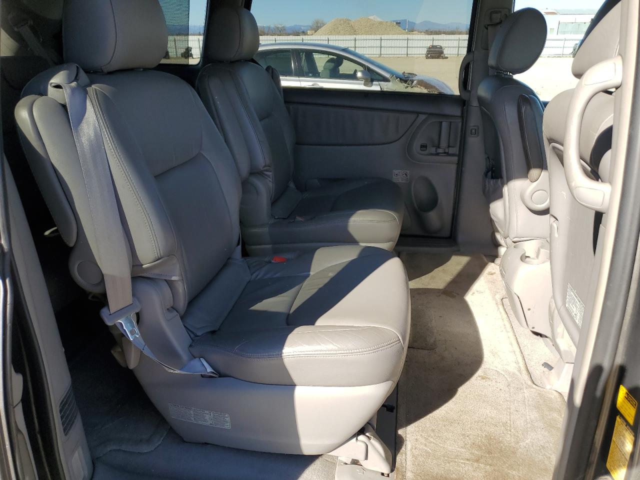 2004 Toyota Sienna VIN 5TDZA22CX4S145623 Copart auction photo, front end damage thumbnail 11