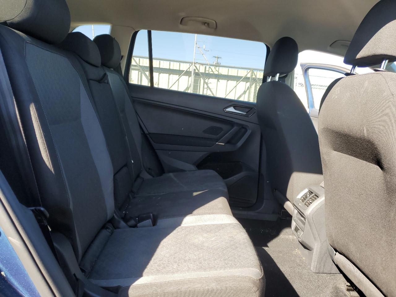 2018 Volkswagen Tiguan VIN 3VV0B7AX3JM011329 Copart auction photo, front end damage thumbnail 11