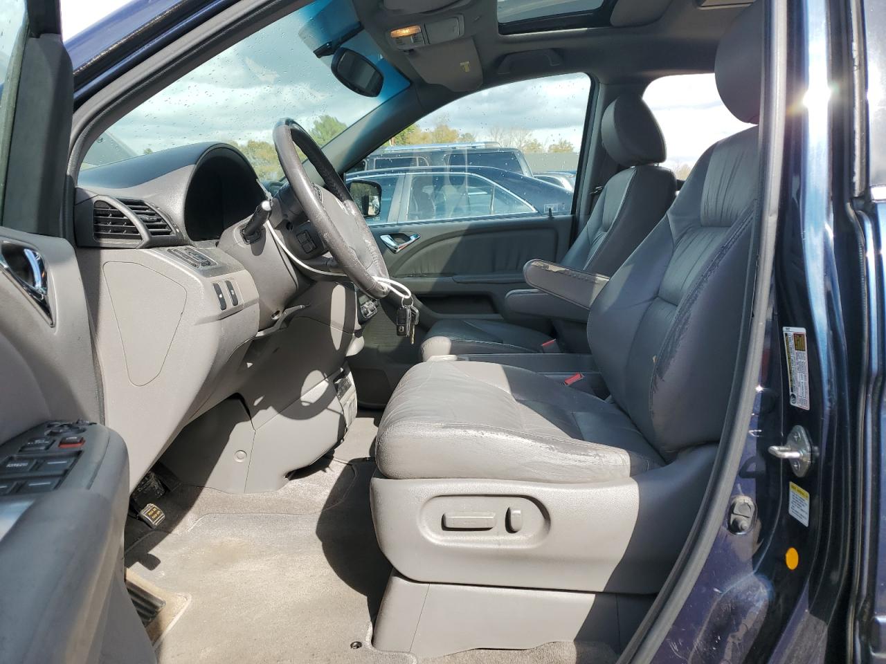 2010 Honda Odyssey VIN 5FNRL3H77AB061883 Copart auction photo, rear end damage thumbnail 7
