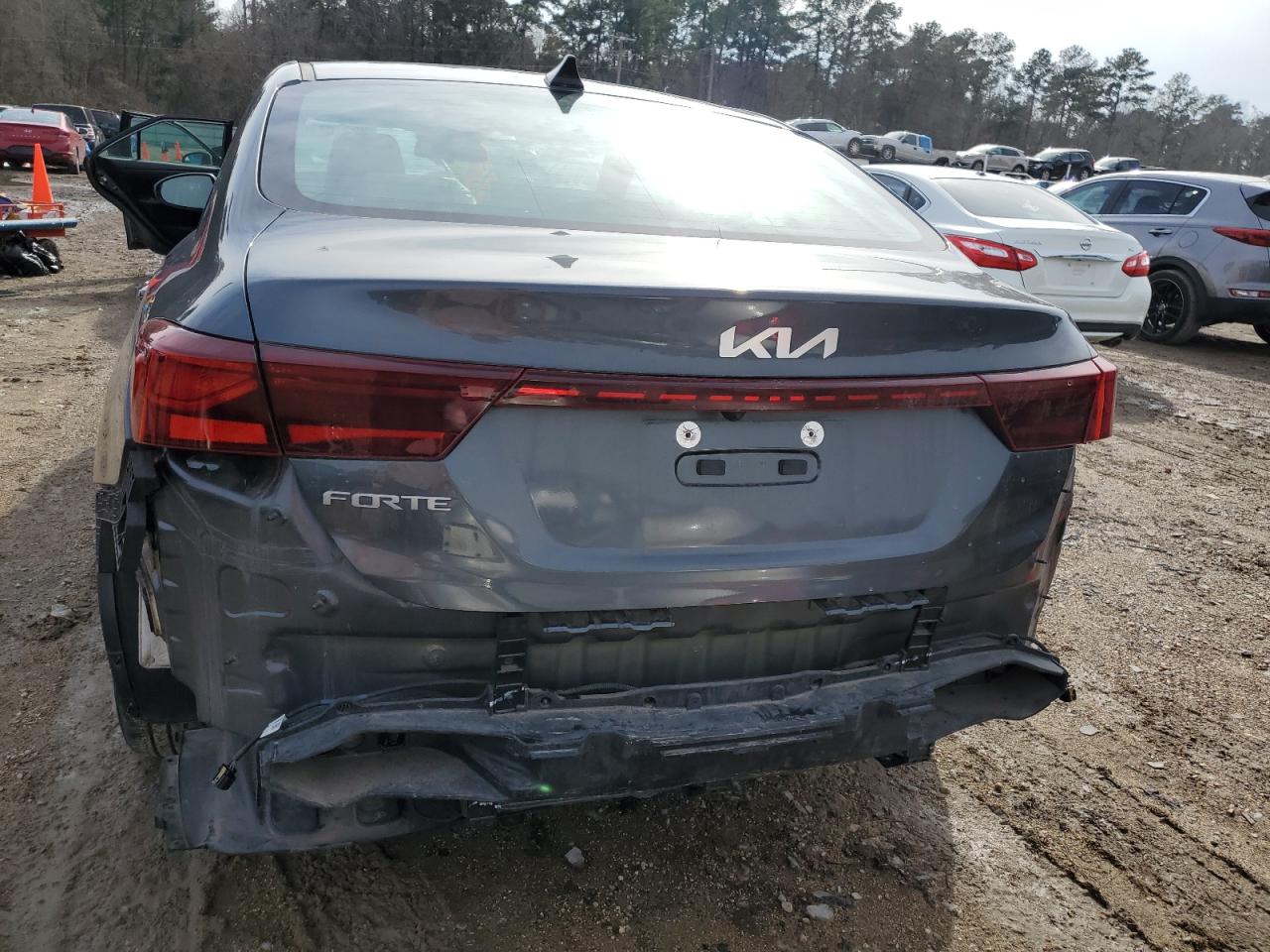 2022 KIA Forte VIN 3KPF24AD2NE464855 Copart auction photo, front end / rear end damage thumbnail 6