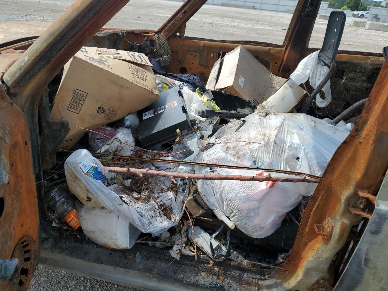2000 Jeep Grand Cherokee VIN 1J4FF48S8YL237748 Copart auction photo, burn damage thumbnail 7