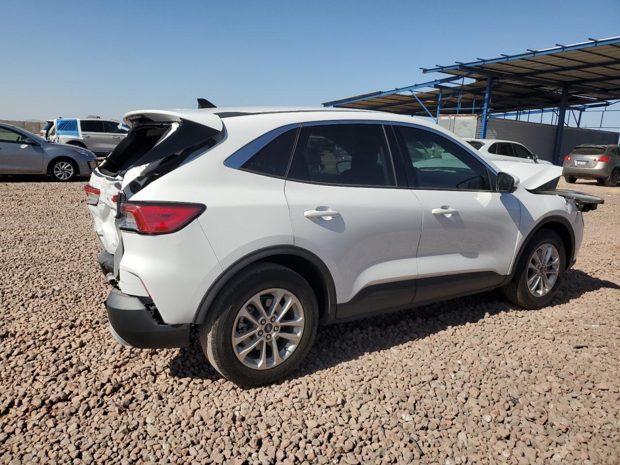 2020 Ford Escape VIN 1FMCU0G60LUA84213 Copart auction photo, front end / rear end damage thumbnail 3