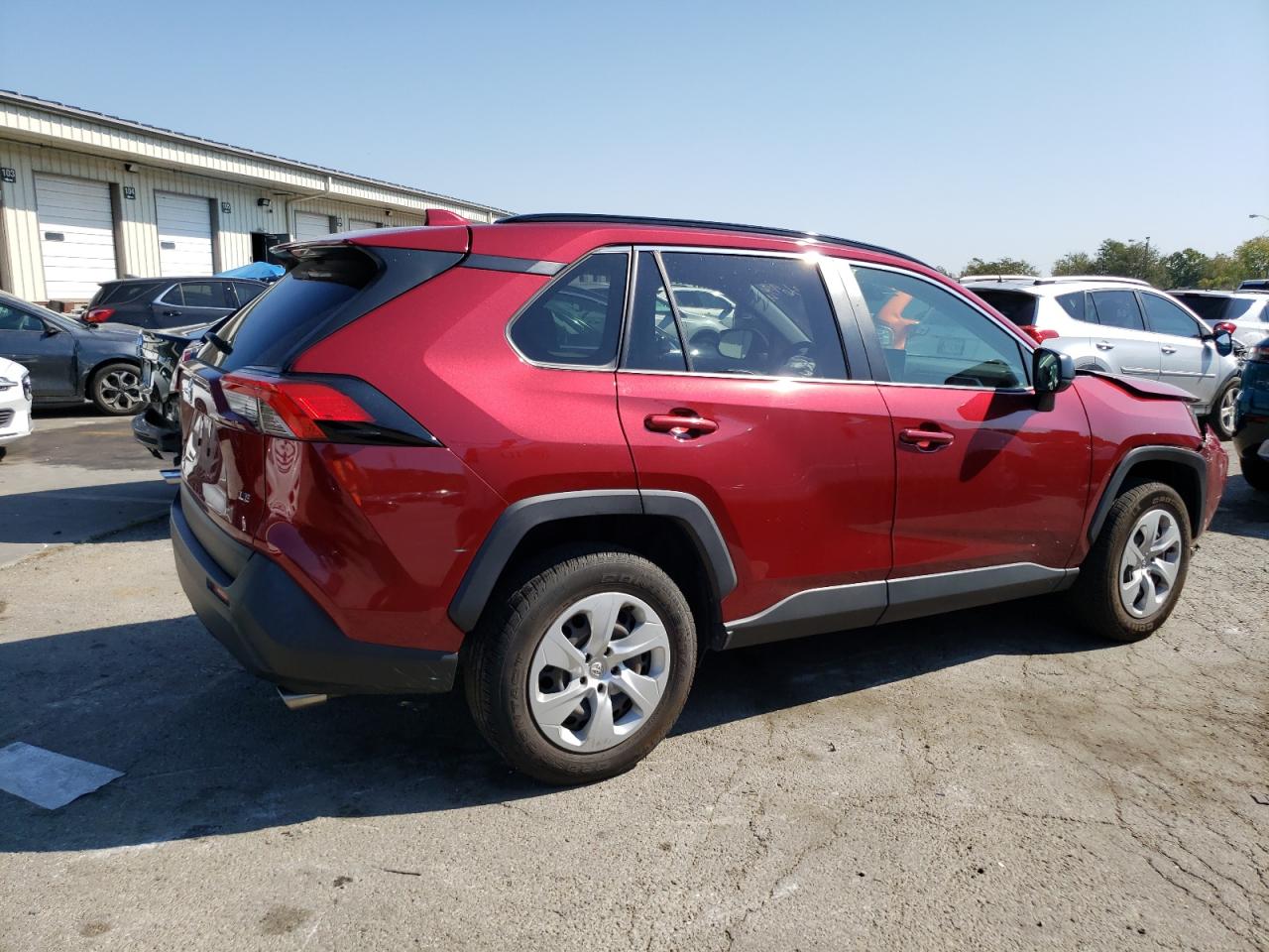 2019 Toyota RAV 4 VIN JTMH1RFV9KD018192 Copart auction photo, front end / minor dent/scratches damage thumbnail 3