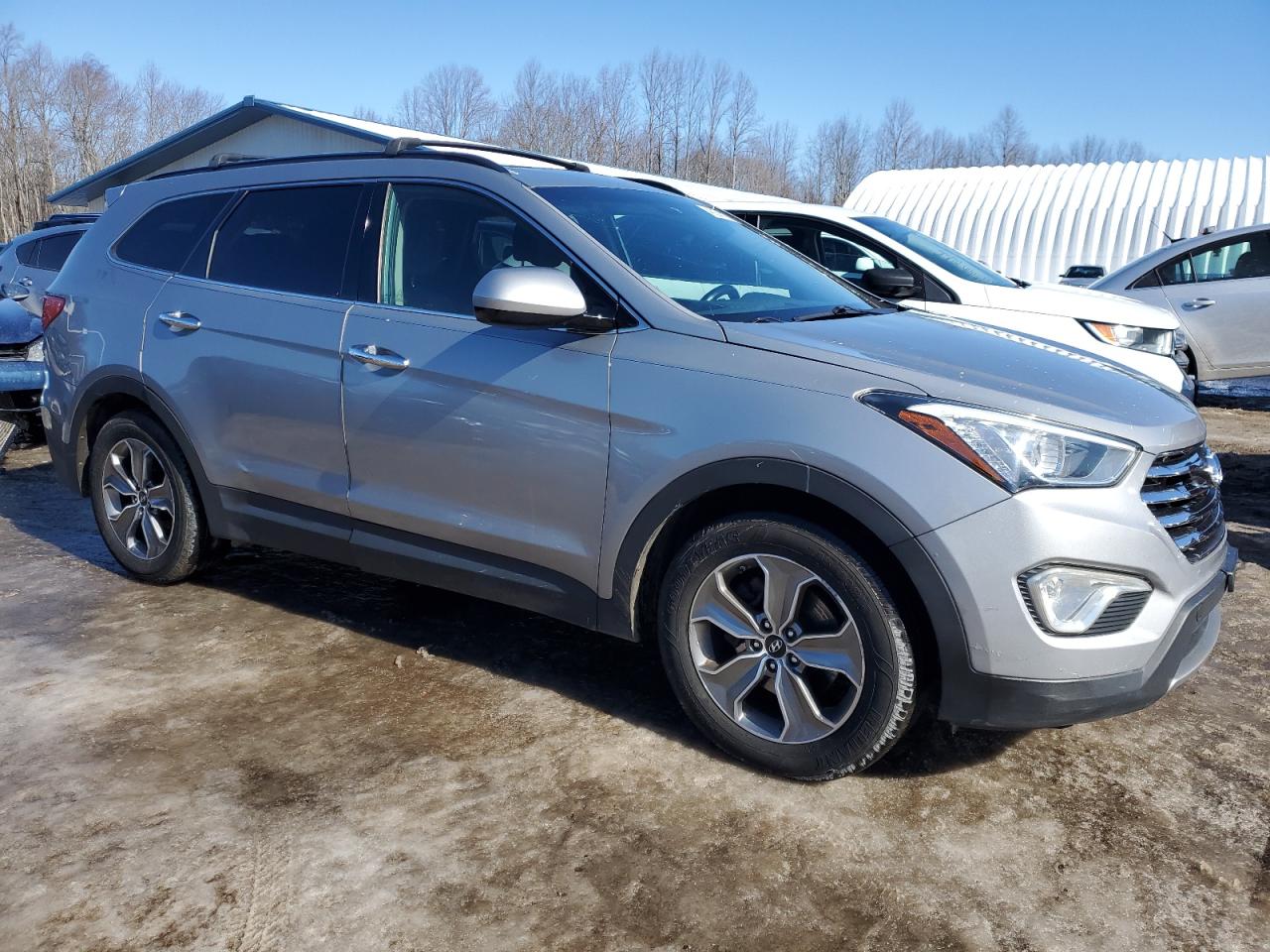 2013 Hyundai Santa Fe VIN KM8SMDHF2DU026445 Copart auction photo, minor dent/scratches damage thumbnail 4