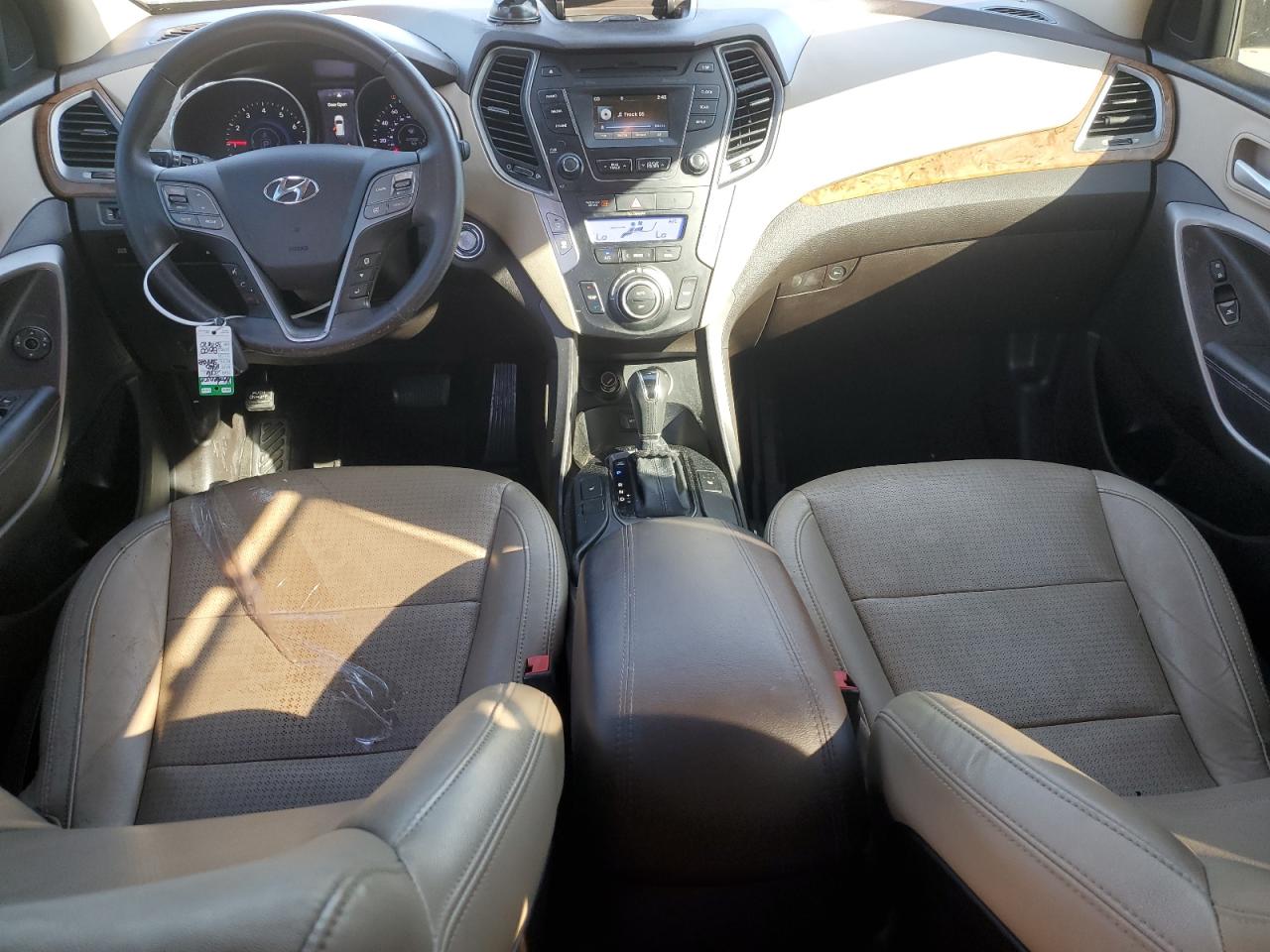 2016 Hyundai Santa Fe VIN 5XYZU3LA3GG351670 Copart auction photo, front end / rear end damage thumbnail 8