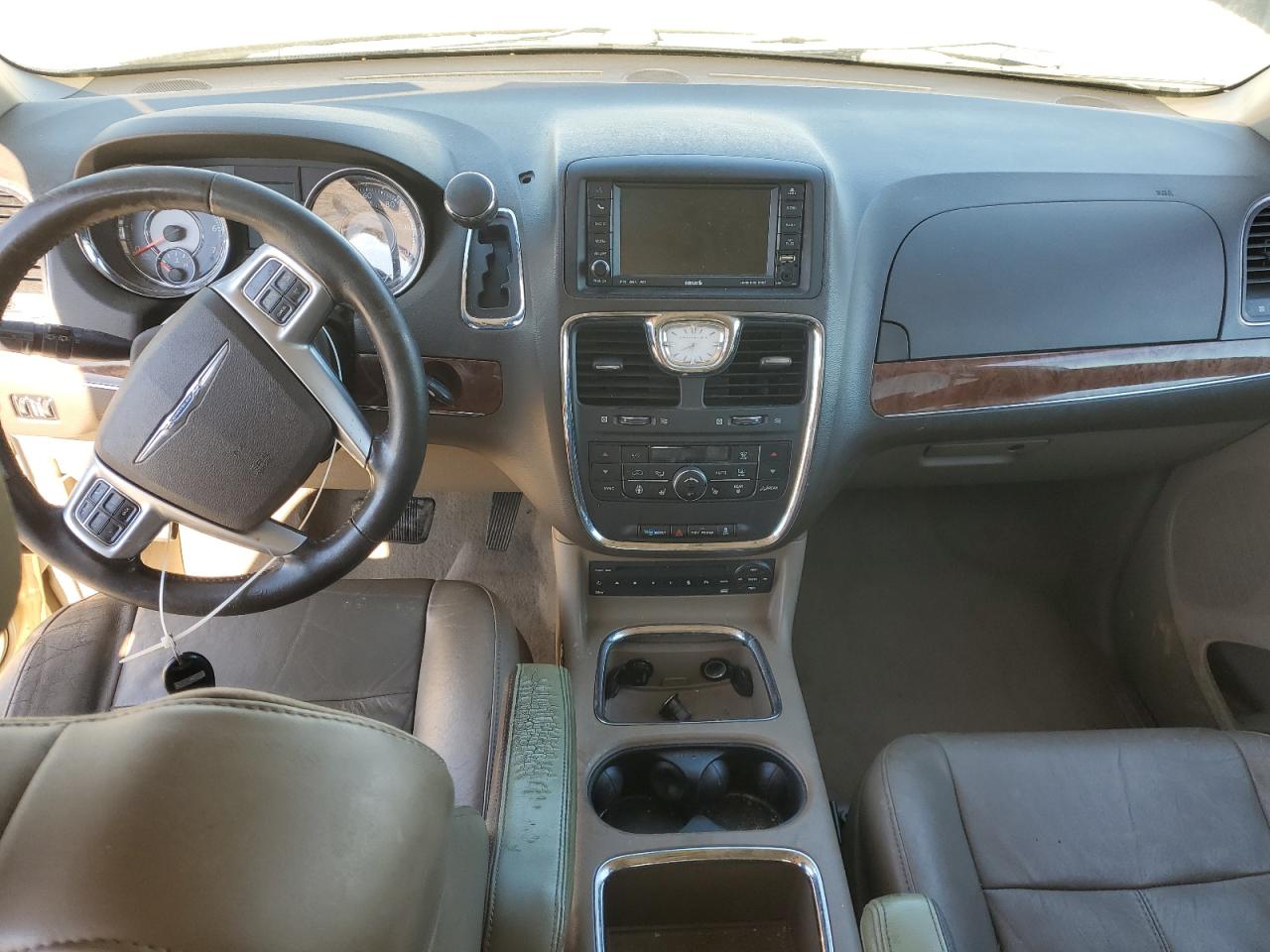 2011 Chrysler Town & Country VIN 2A4RR6DGXBR656247 Copart auction photo, front end damage thumbnail 8