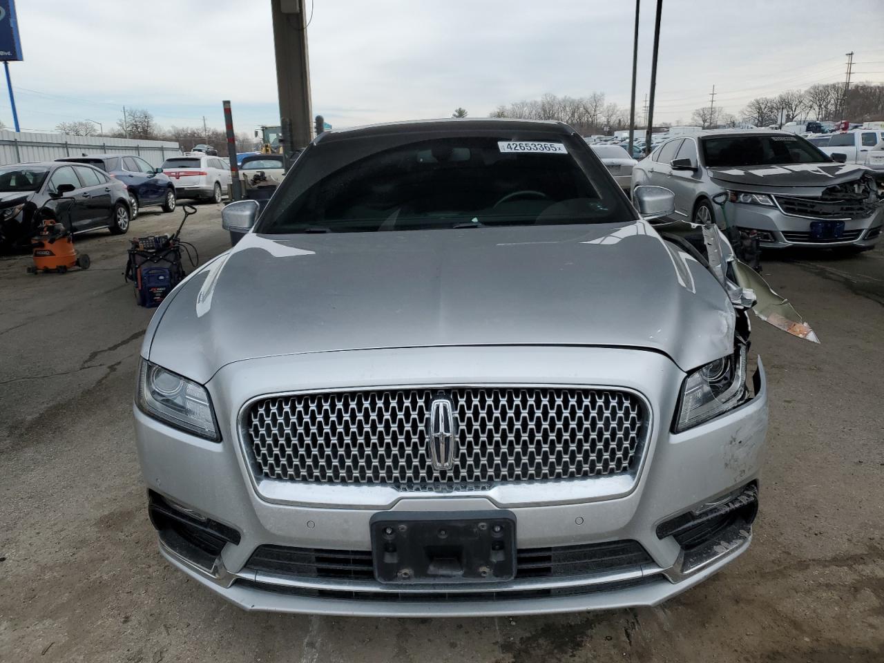 2017 Lincoln Continental VIN 1LN6L9SK1H5617681 Copart auction photo, front end damage thumbnail 5