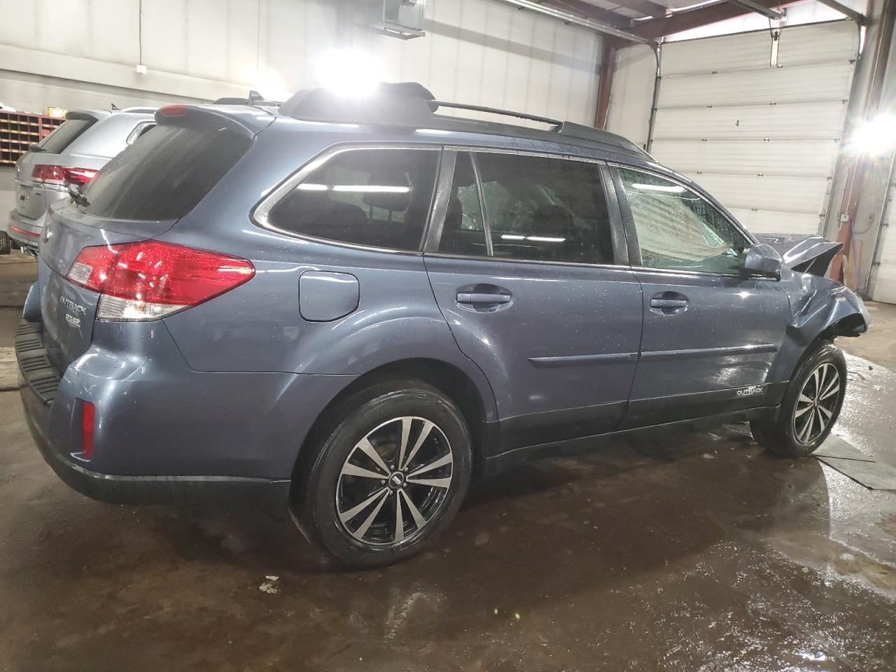 2014 Subaru Outback VIN 4S4BRBDC8E3225668 Copart auction photo, front end damage thumbnail 3
