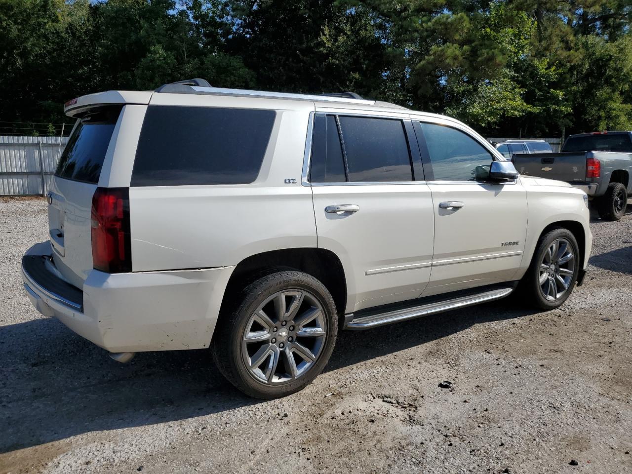2015 Chevrolet Tahoe VIN 1GNSCCKC0FR563540 Copart auction photo, all over damage thumbnail 3