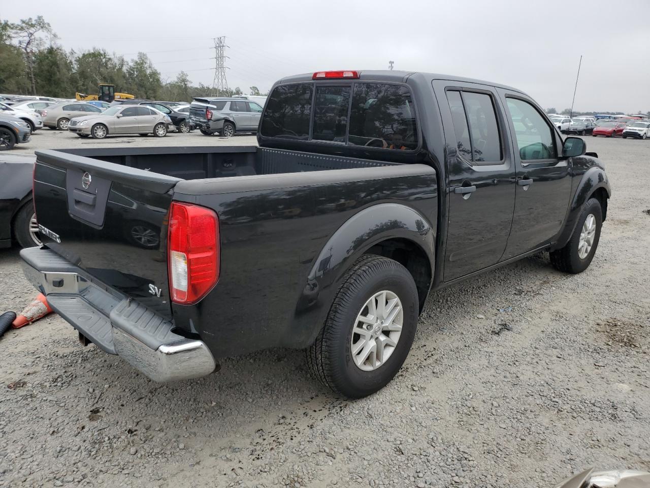 2018 Nissan Navara (Frontier) VIN 1N6AD0ER1JN743672 Copart auction photo, front end damage thumbnail 3