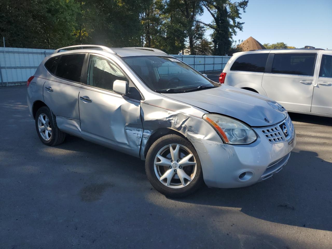 2010 Nissan Rogue VIN JN8AS5MT1AW018994 Copart auction photo, front end / side damage thumbnail 4