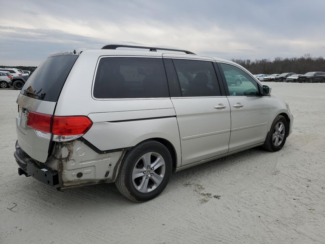 2009 Honda Odyssey VIN 5FNRL38969B059247 Copart auction photo, rear end damage thumbnail 3