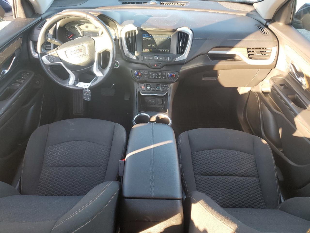 2019 GMC Terrain VIN 3GKALTEV8KL393192 Copart auction photo, front end / minor dent/scratches damage thumbnail 8