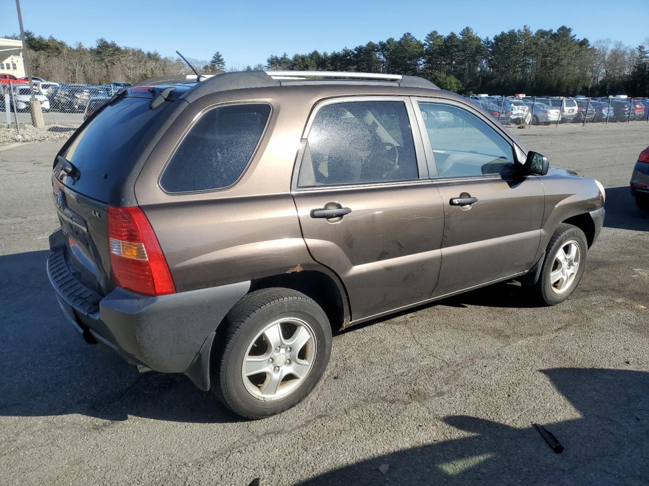 2007 KIA Sportage VIN KNDJF724777319926 Copart auction photo, undercarriage / mechanical damage thumbnail 3