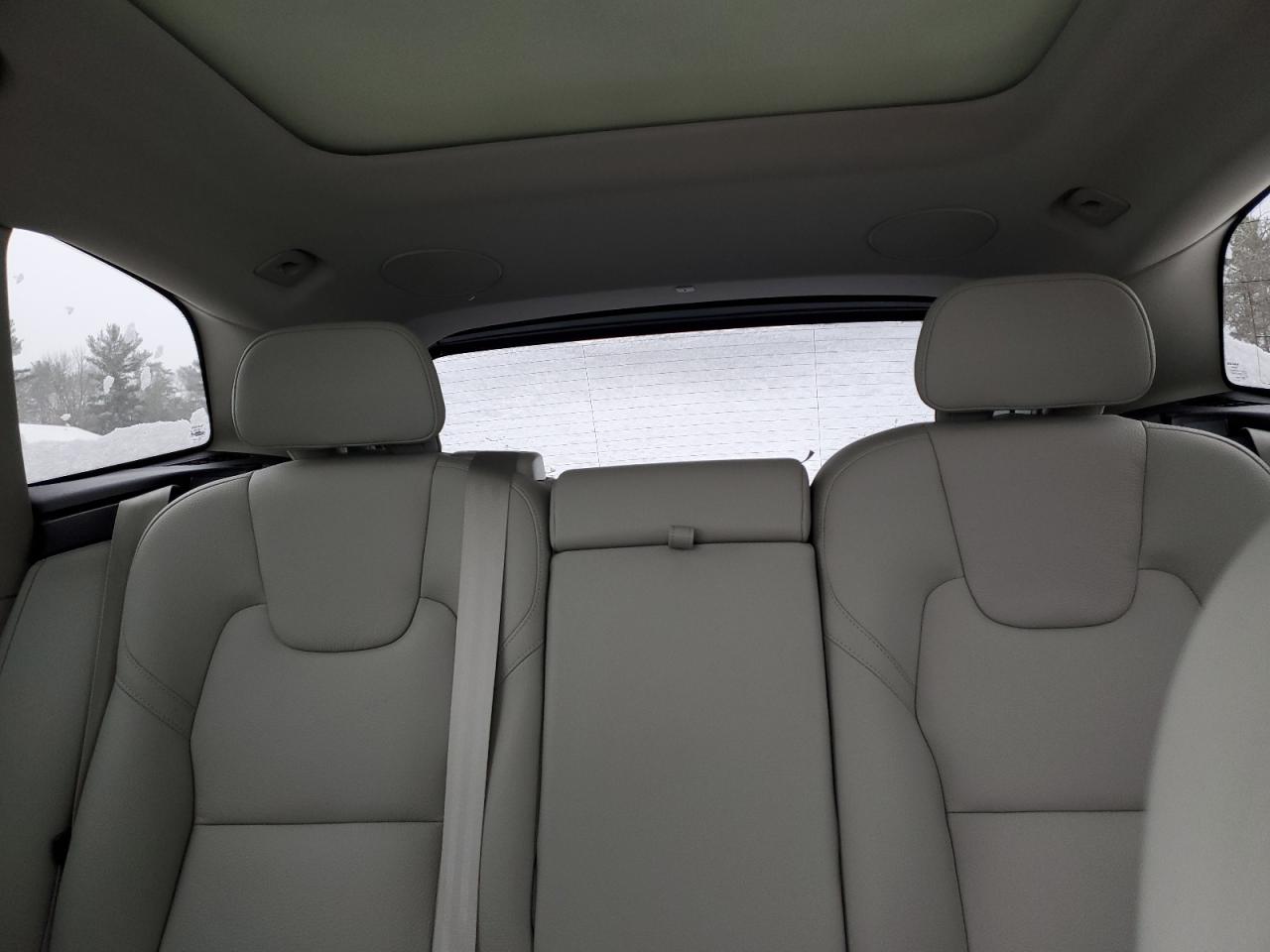 2023 Volvo XC60 VIN YV4L12RW4P1339665 Copart auction photo, front end damage thumbnail 10