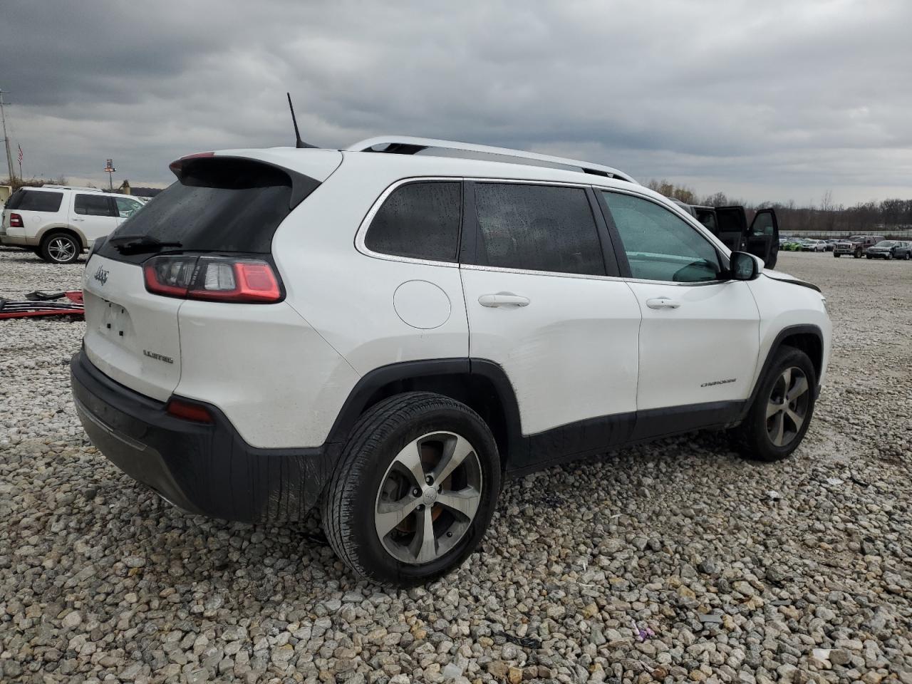 2020 Jeep Grand Cherokee VIN 1C4PJMDX4LD588735 Copart auction photo, front end damage thumbnail 3