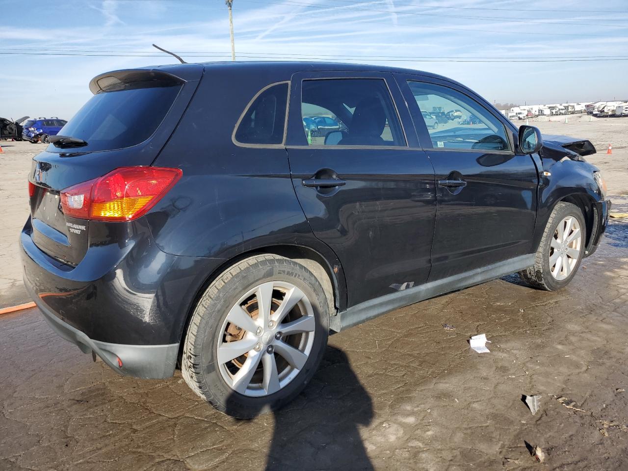 2013 Mitsubishi Outlander VIN 4A4AR3AU0DE005116 Copart auction photo, front end / minor dent/scratches damage thumbnail 3