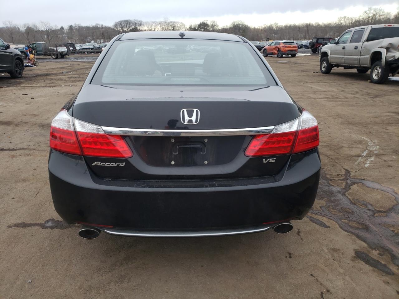 2015 Honda Accord VIN 1HGCR3F83FA012570 Copart auction photo, front end / minor dent/scratches damage thumbnail 6