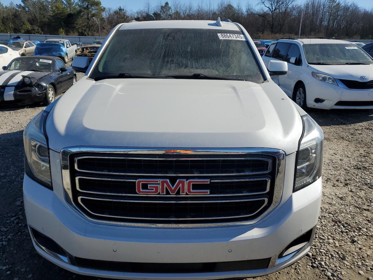 2017 GMC Yukon VIN 1GKS1BKC5HR337672 Copart auction photo, side damage thumbnail 5