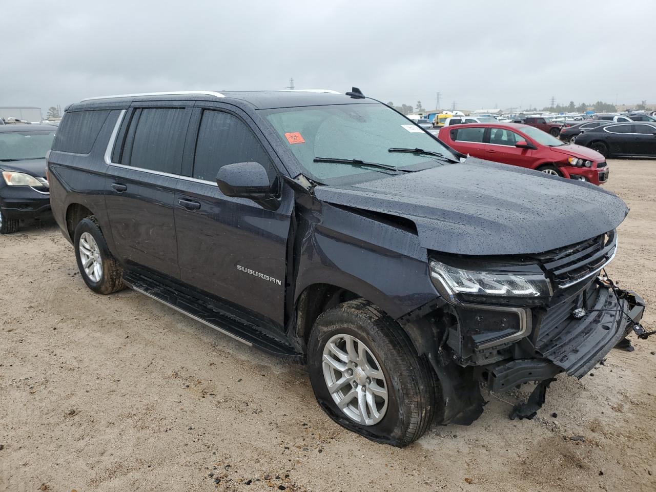 2022 Chevrolet Suburban VIN 1GNSCCKD9NR203139 Copart auction photo, front end / side damage thumbnail 4
