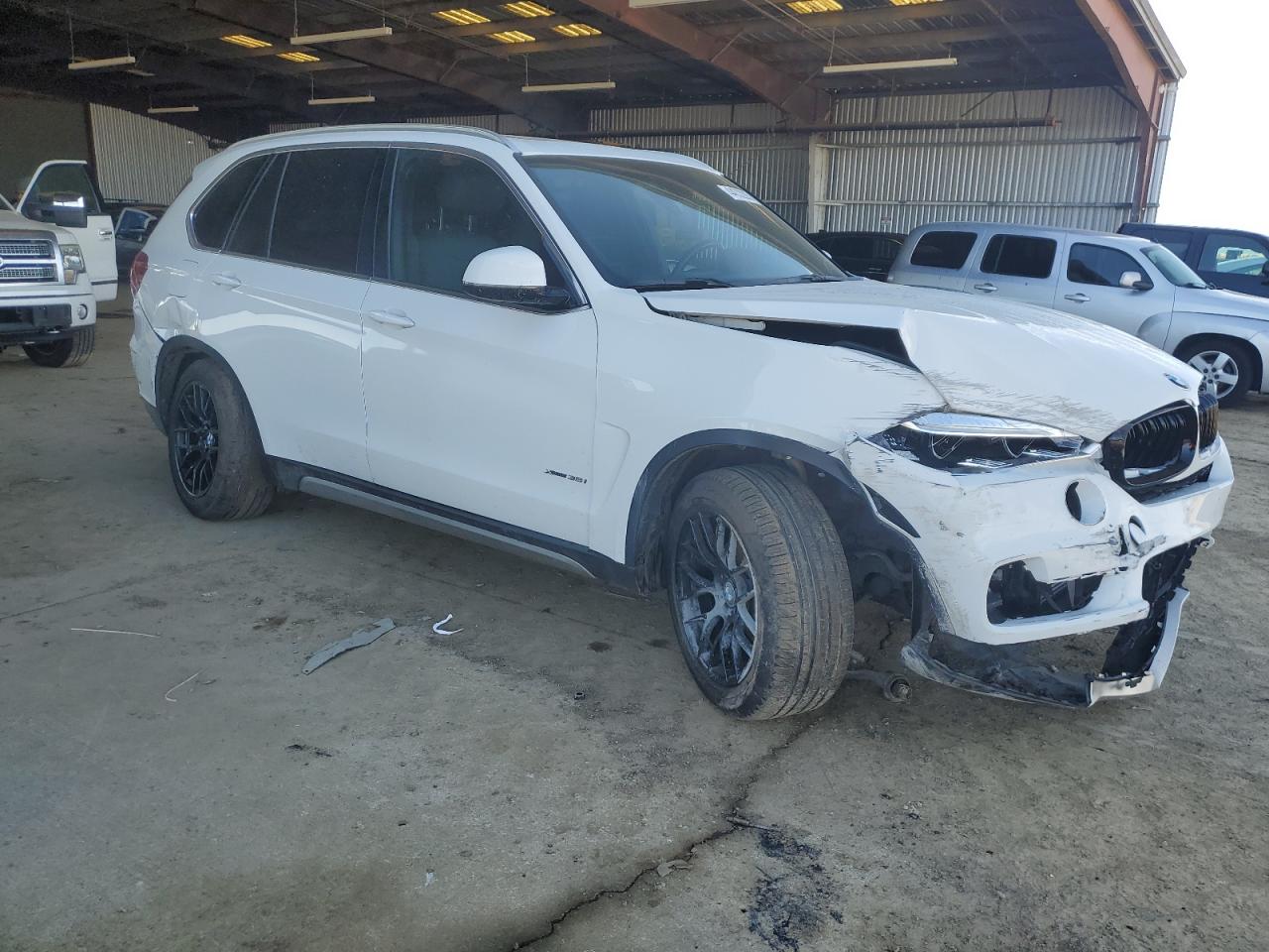 2018 BMW X5 VIN 5UXKR0C57JL075573 Copart auction photo, front end / rear end damage thumbnail 4