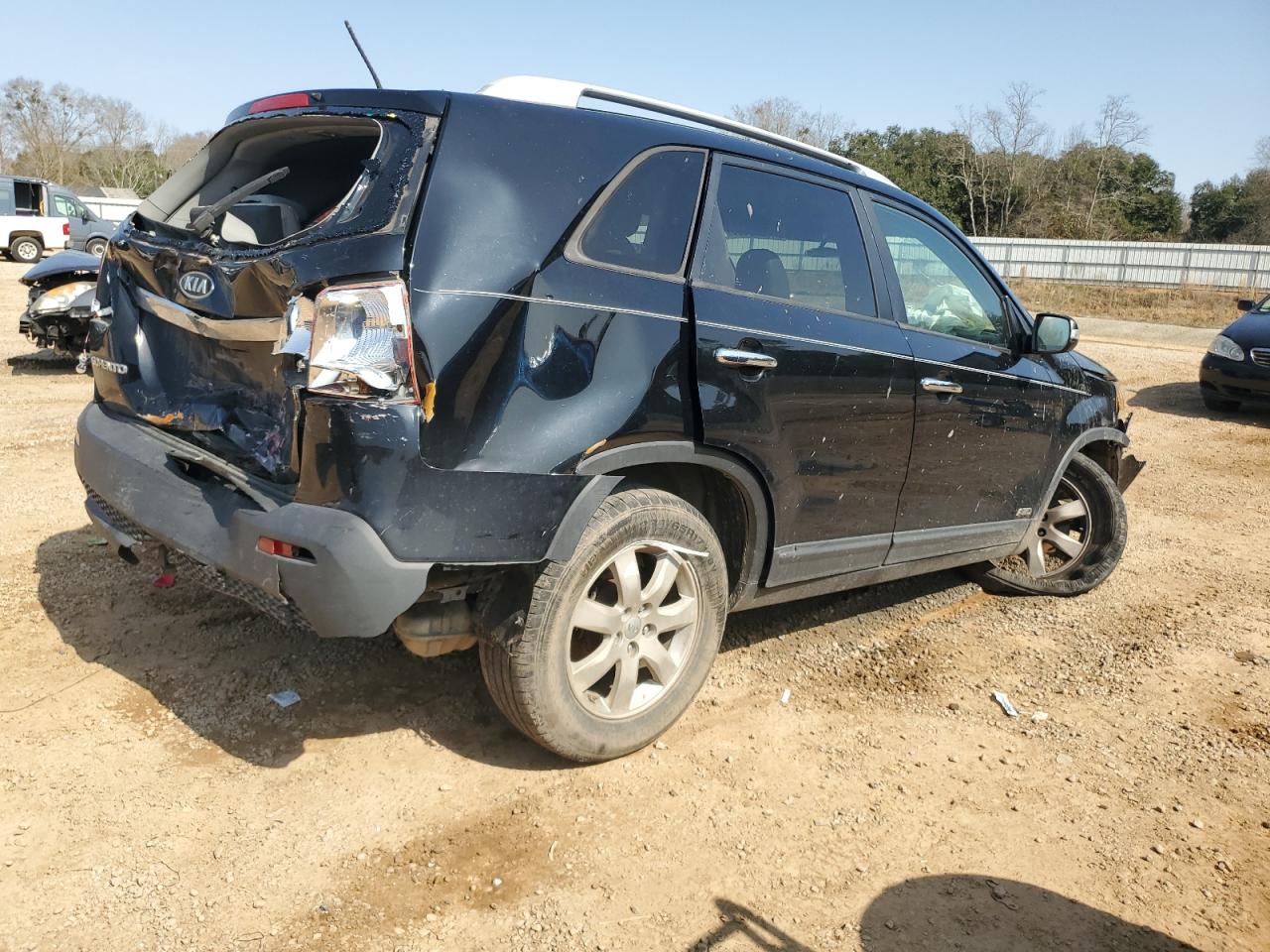 2013 KIA Sorento VIN 5XYKTDA26DG349512 Copart auction photo, undercarriage / rear end damage thumbnail 3