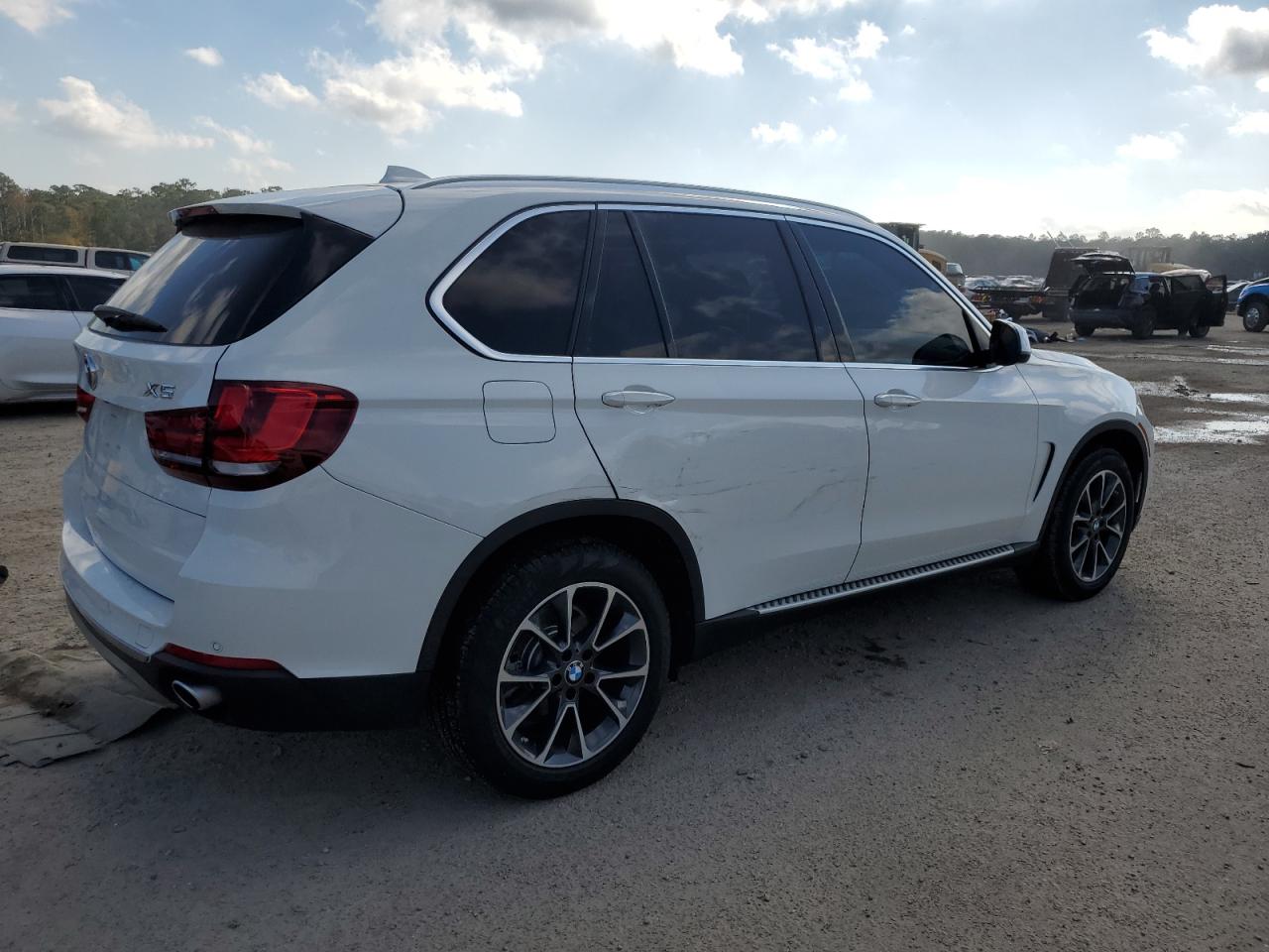 2017 BMW X5 VIN 5UXKR2C38H0U22608 Copart auction photo, side damage thumbnail 3