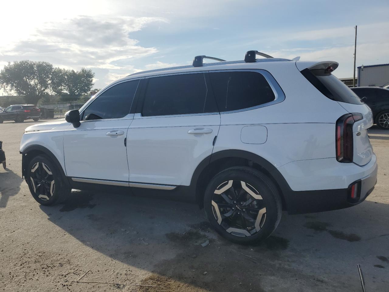 2023 KIA Telluride VIN 5XYP34GCXPG341522 Copart auction photo, front end damage thumbnail 2