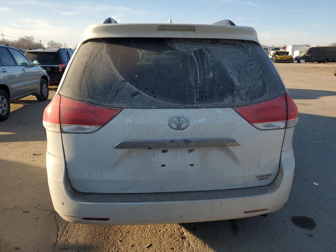 2012 Toyota Sienna VIN 5TDDK3DC9CS047238 Copart auction photo, front end damage thumbnail 6