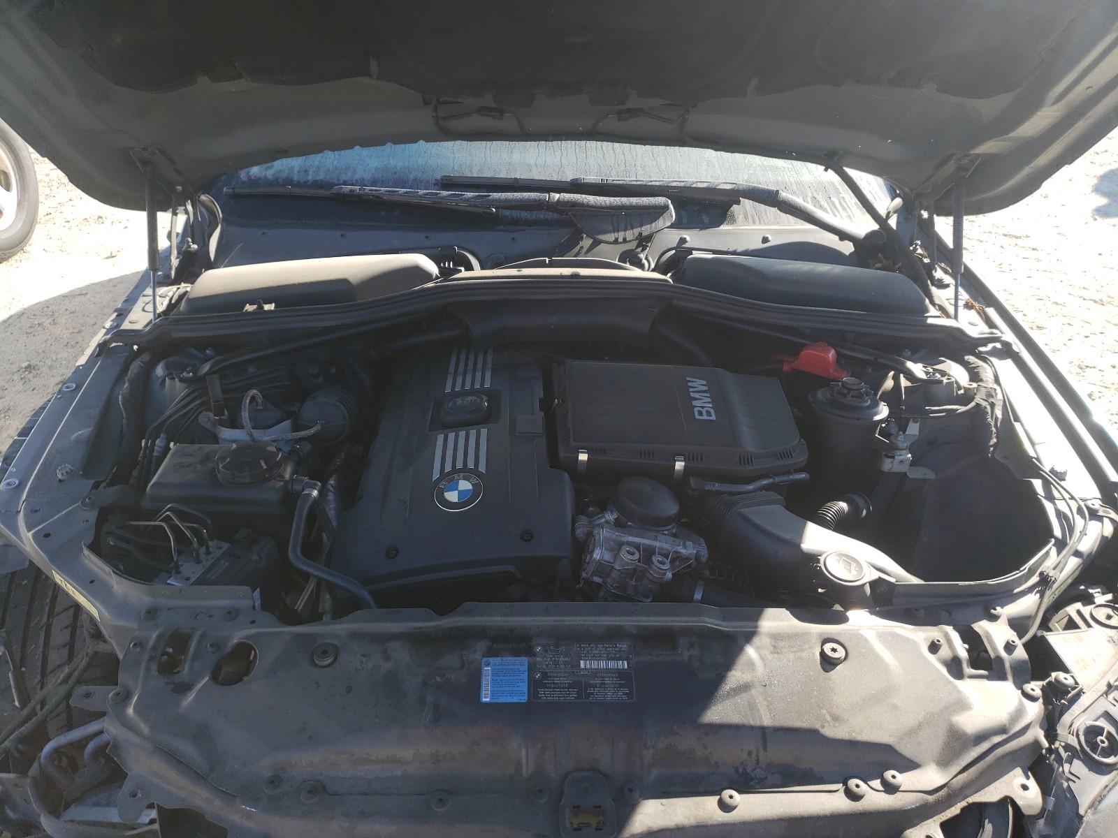 2008 BMW 5er VIN WBANV93598CZ60623 Copart auction photo, all over / minor dent/scratches damage thumbnail 7
