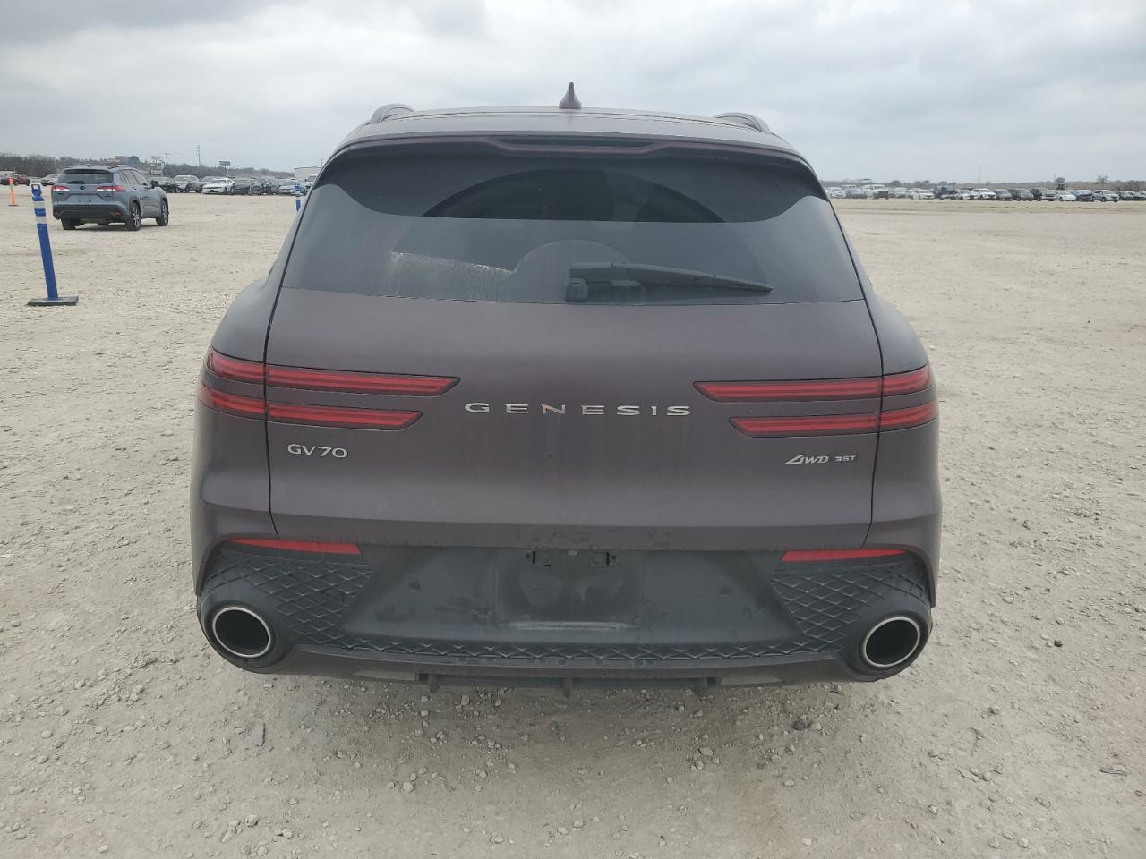 2022 Genesis Gv70 VIN KMUMCDTC2NU014095 Copart auction photo, front end / side damage thumbnail 6