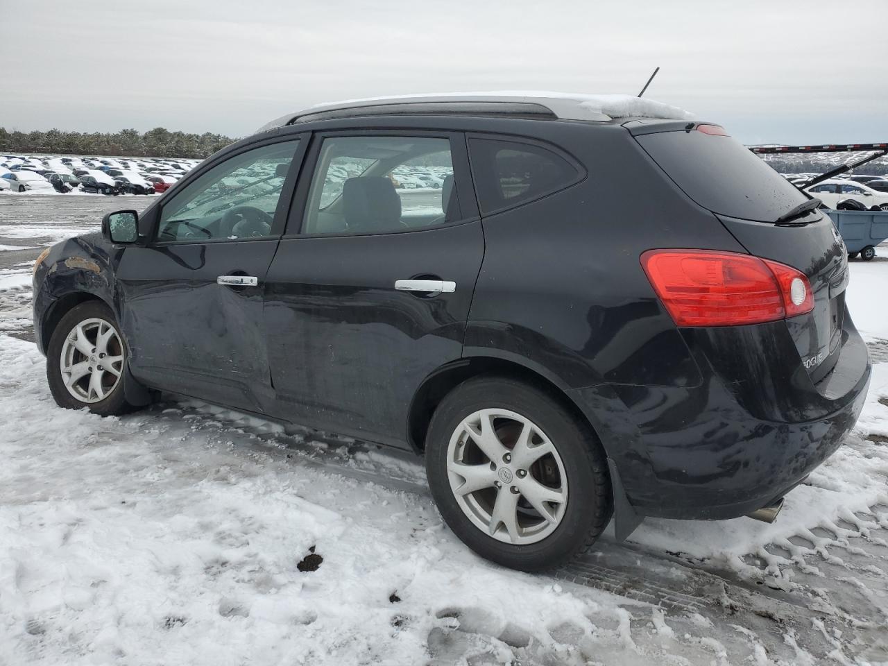 2010 Nissan Rogue VIN JN8AS5MV2AW116207 Copart auction photo, front end / minor dent/scratches damage thumbnail 2