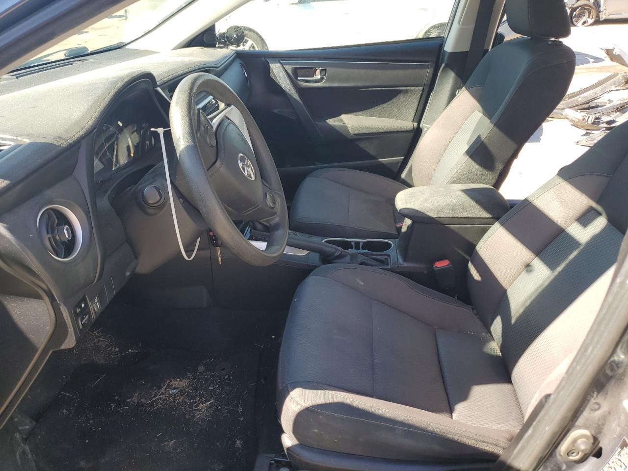 2019 Toyota Corolla VIN 5YFBURHE9KP927928 Copart auction photo, side / front end damage thumbnail 7