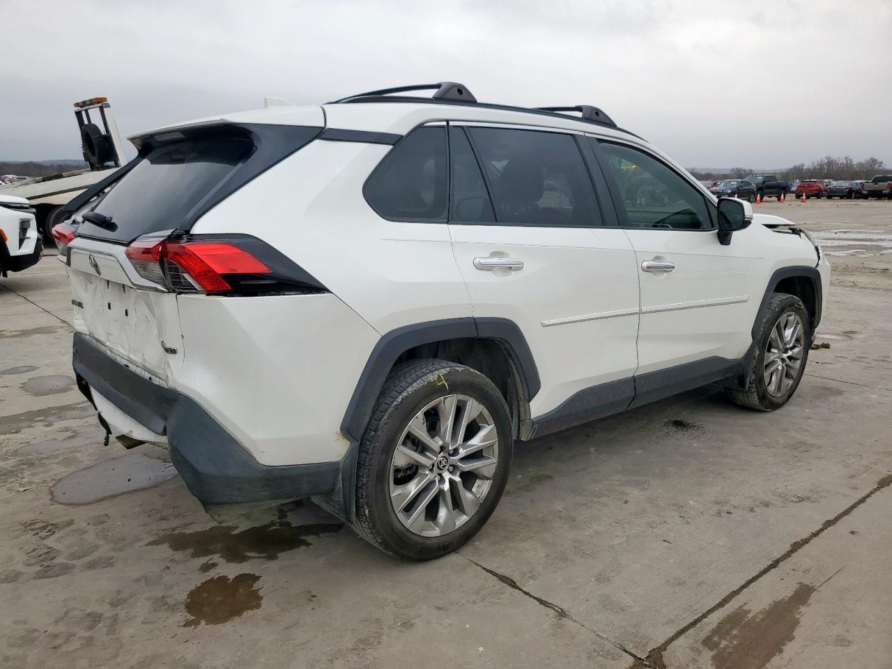 2020 Toyota RAV 4 VIN JTMY1RFV5LD520103 Copart auction photo, front end / rear end damage thumbnail 3