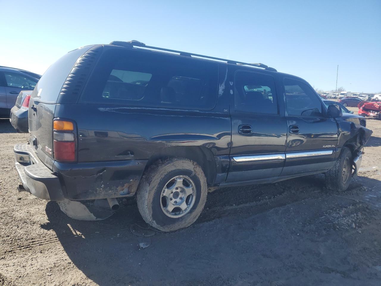 2005 GMC Yukon VIN 1GKFK16Z95J128632 Copart auction photo, front end / minor dent/scratches damage thumbnail 3