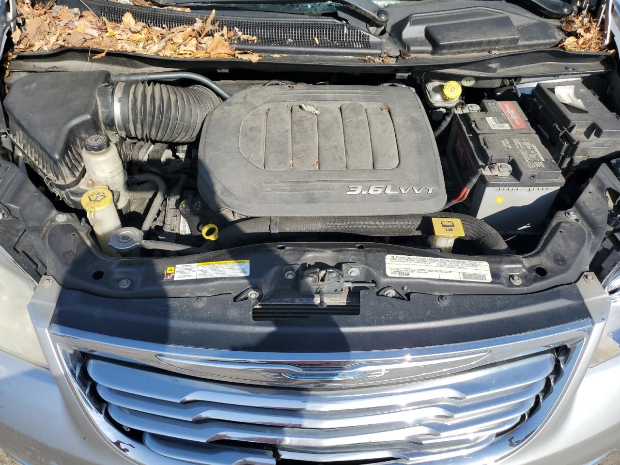2012 Chrysler Town & Country VIN 2C4RC1BG9CR337369 Copart auction photo, top/roof / undercarriage damage thumbnail 12
