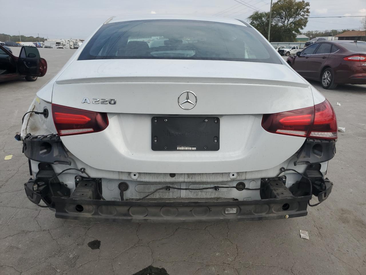 2019 Mercedes-Benz A-klasse VIN WDD3G4EB7KW032315 Copart auction photo, all over damage thumbnail 6