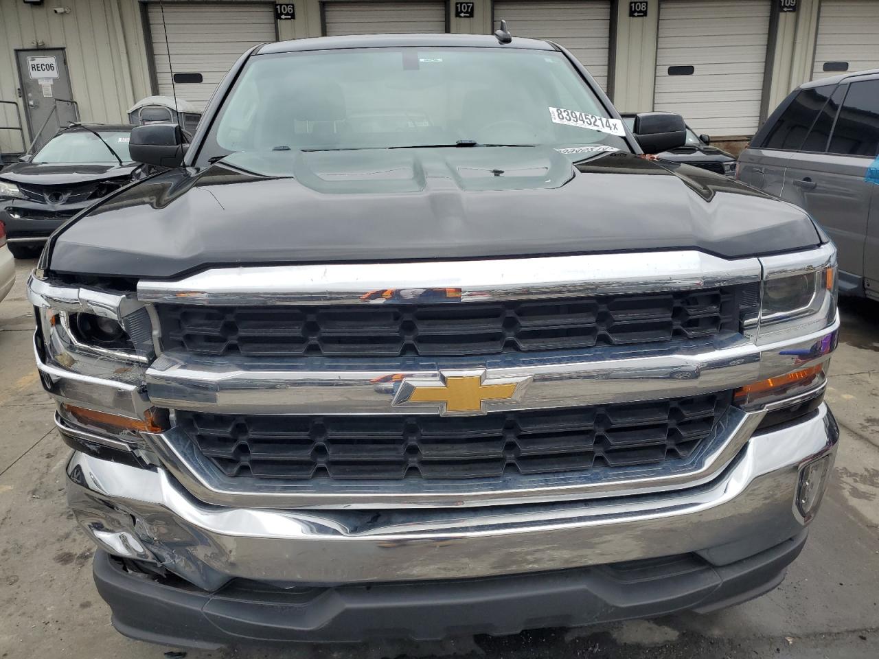 2018 Chevrolet Silverado VIN 3GCPCREC6JG555254 Copart auction photo, all over damage thumbnail 5