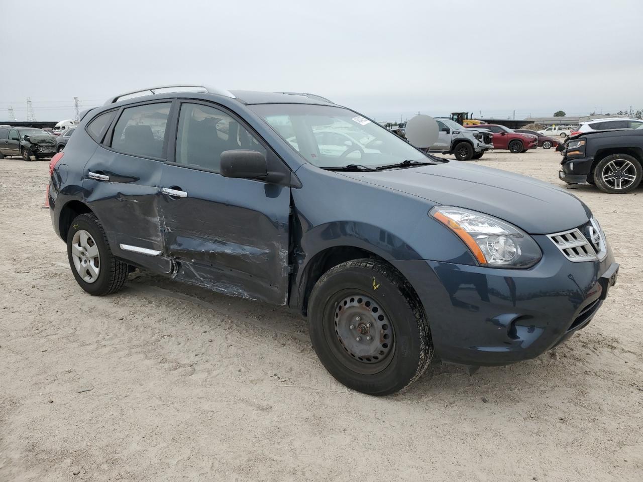 2015 Nissan Rogue VIN JN8AS5MT9FW664517 Copart auction photo, side / minor dent/scratches damage thumbnail 4