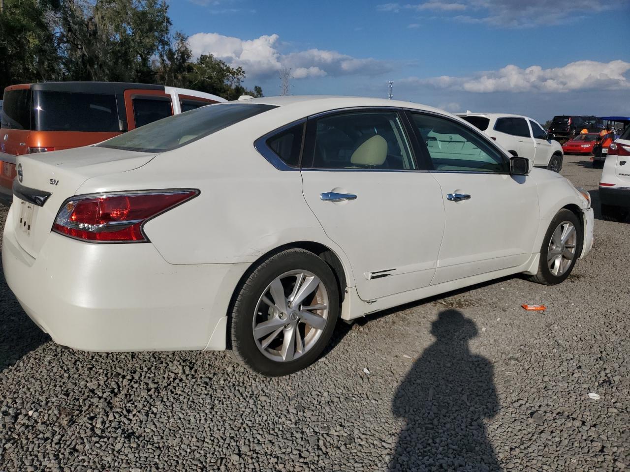 2015 Nissan Altima VIN 1N4AL3AP7FC224758 Copart auction photo, front end damage thumbnail 3