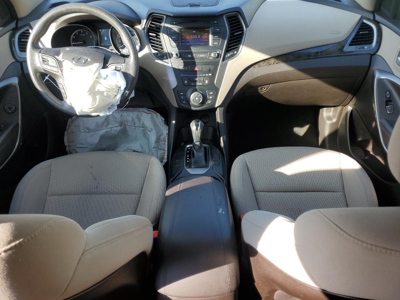 2018 Hyundai Santa Fe VIN 5NMZT3LB3JH073796 Copart auction photo, front end / unknown damage thumbnail 8