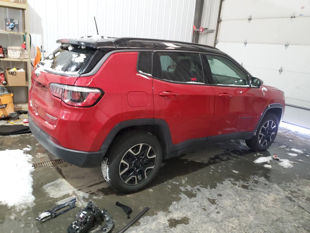 2020 Jeep Compass VIN 3C4NJDDBXLT122037 Copart auction photo, side damage thumbnail 3