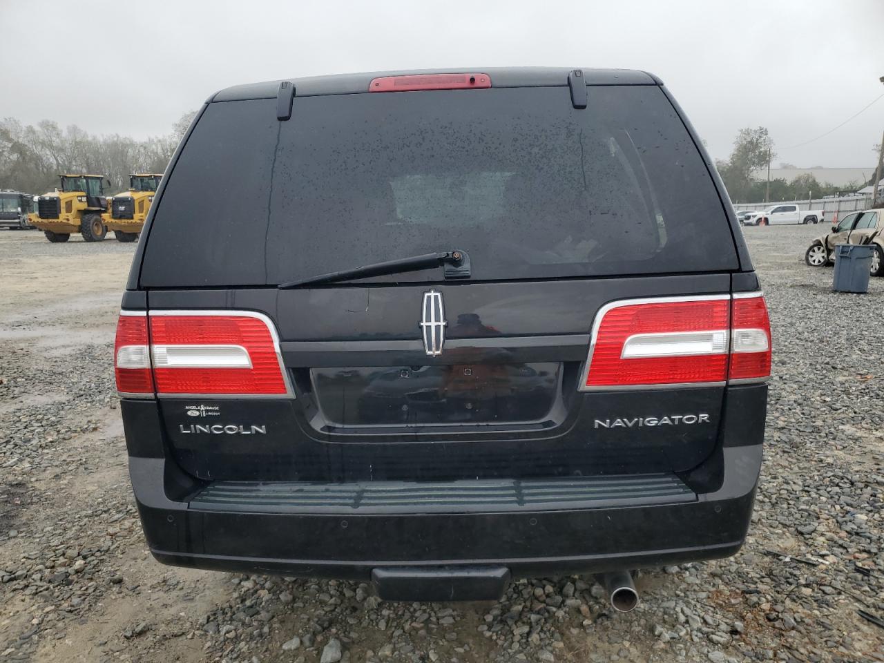 2013 Lincoln Navigator VIN 5LMJJ2H57DEL00066 Copart auction photo, rear end / minor dent/scratches damage thumbnail 6