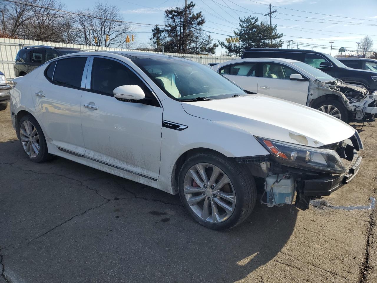 2015 KIA Optima VIN 5XXGR4A62FG361607 Copart auction photo, front end / rear end damage thumbnail 4