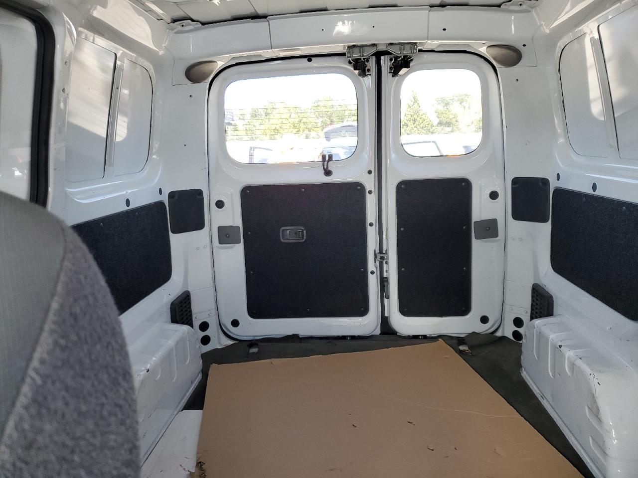 2015 Nissan NV VIN 3N6CM0KN1FK735840 Copart auction photo, front end damage thumbnail 10