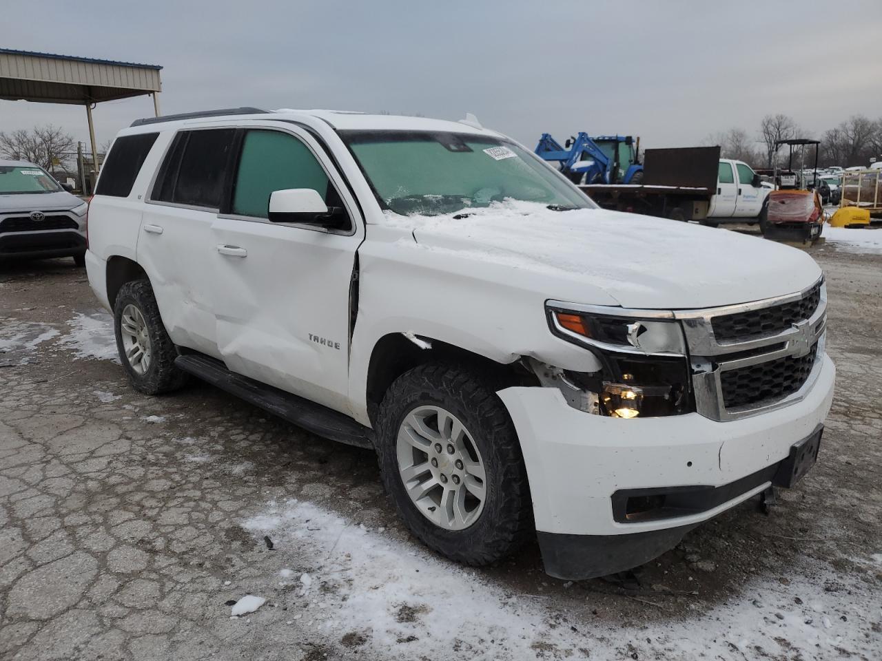 2020 Chevrolet Tahoe VIN 1GNSKBKC0LR230294 Copart auction photo, front end / side damage thumbnail 4